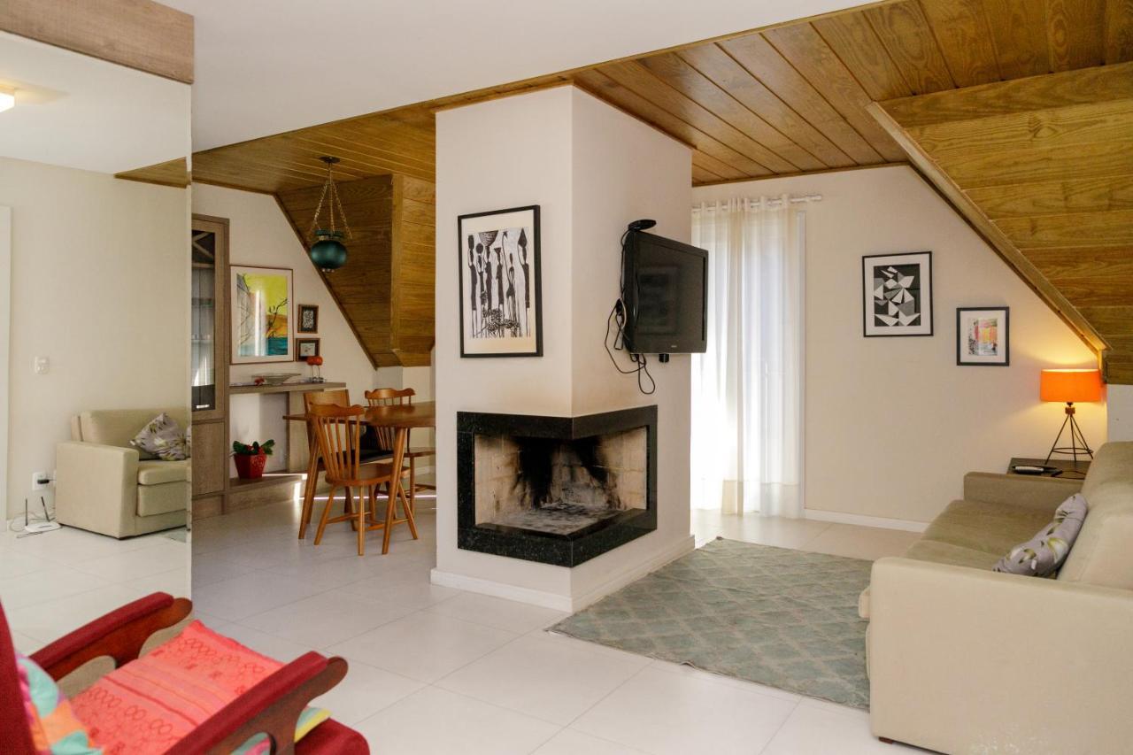 Apartamento em ótima localização em Gramado Apartamento Gramado