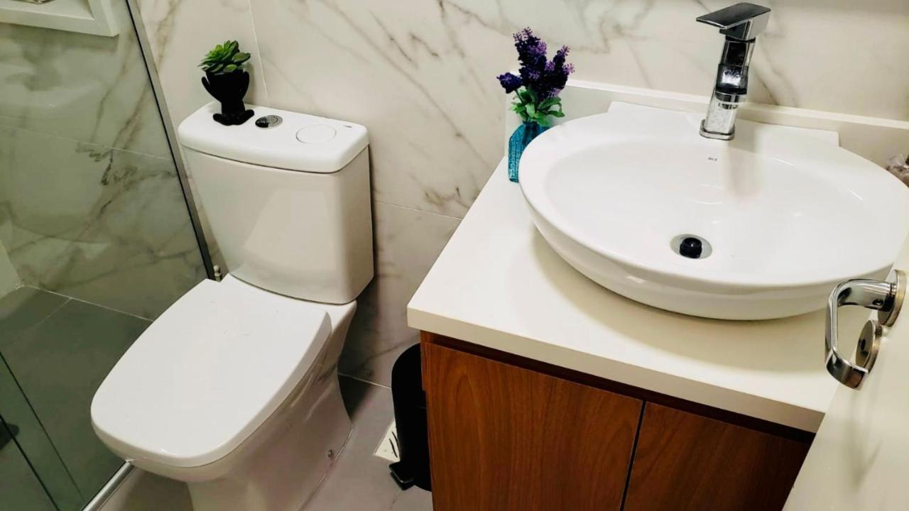 Cobertura Contemporanea Ao Lado Da Rua Coberta Apartamento Gramado
