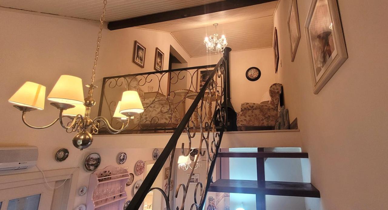 Apto 4 Pessoas Cantinho Da Mimosa A 4 Min Do Centro, Prox Ao Lagonegro Com Wi-fi Aceita Pet Apartamento *
