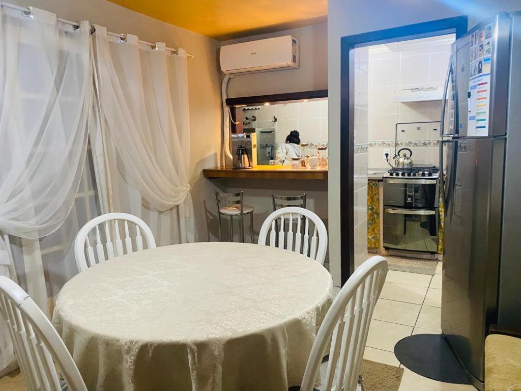 Casa A 50 Metros Da Rua Coberta Centro De Casa de férias *