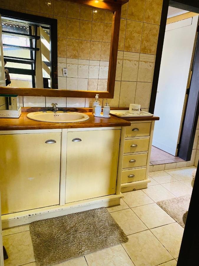 Casa A 50 Metros Da Rua Coberta Centro De Casa de férias *