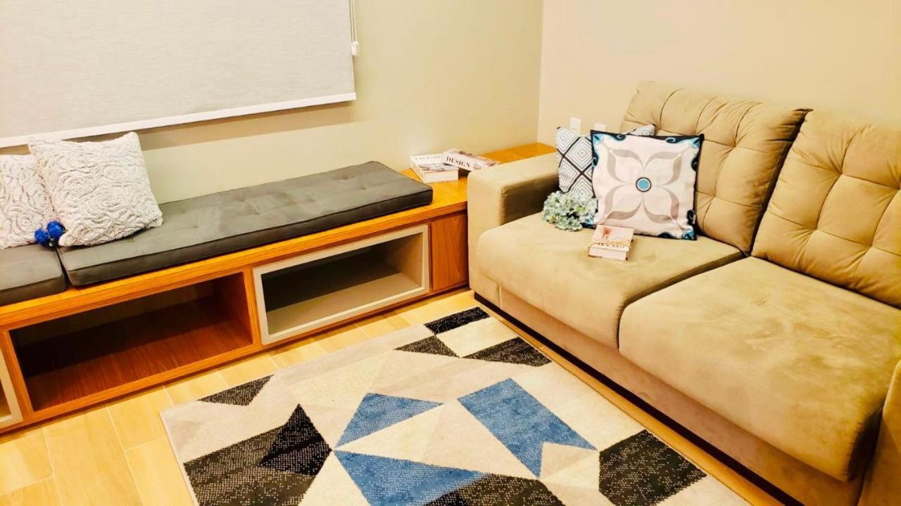 Cobertura Contemporanea Ao Lado Da Rua Coberta Apartamento