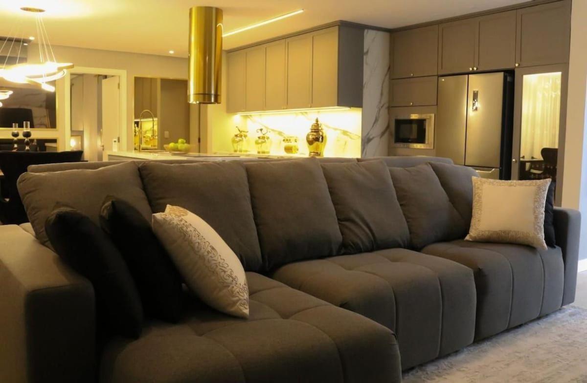 Apartamento Apt De Alto Padrao Condominio Frente Ao Lago Negro