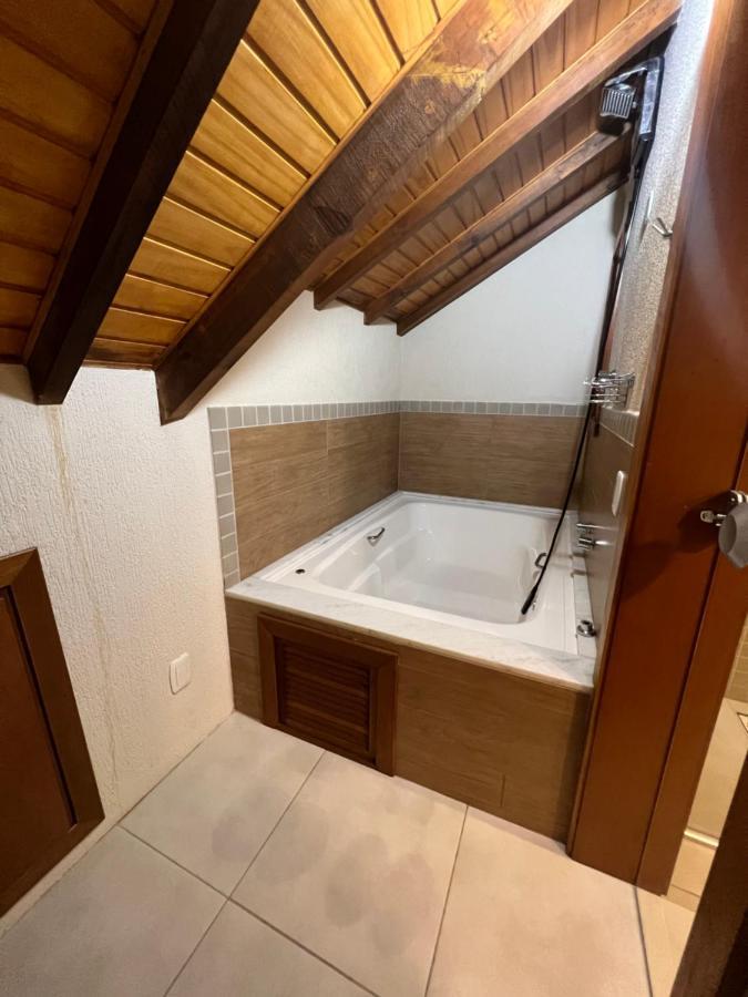Coberturagramado 4quartos Climatizado 4min Do Centro Gramado