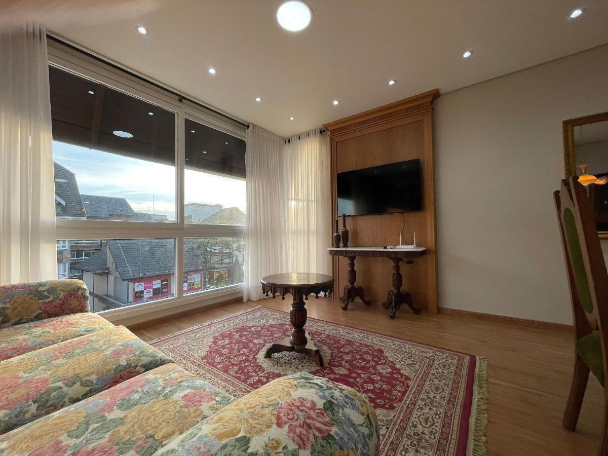 Garten Berg 405 - Apto Centro De 2 Suites, 2 Vagas De Garagem Apartamento *