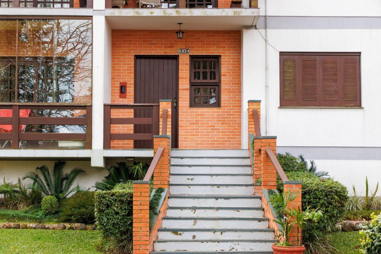 Locar-in Residencial Negro Apartamento