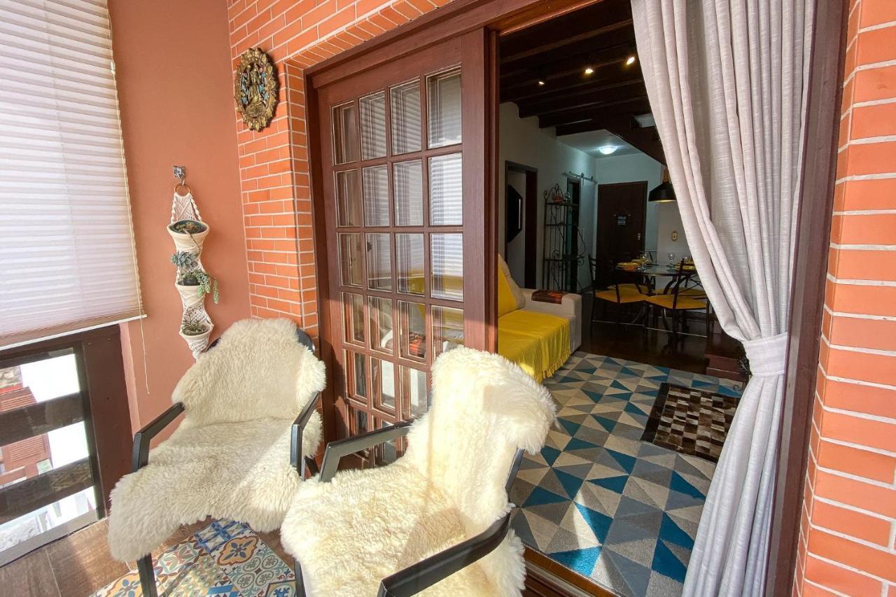 Locar-in Residencial Negro