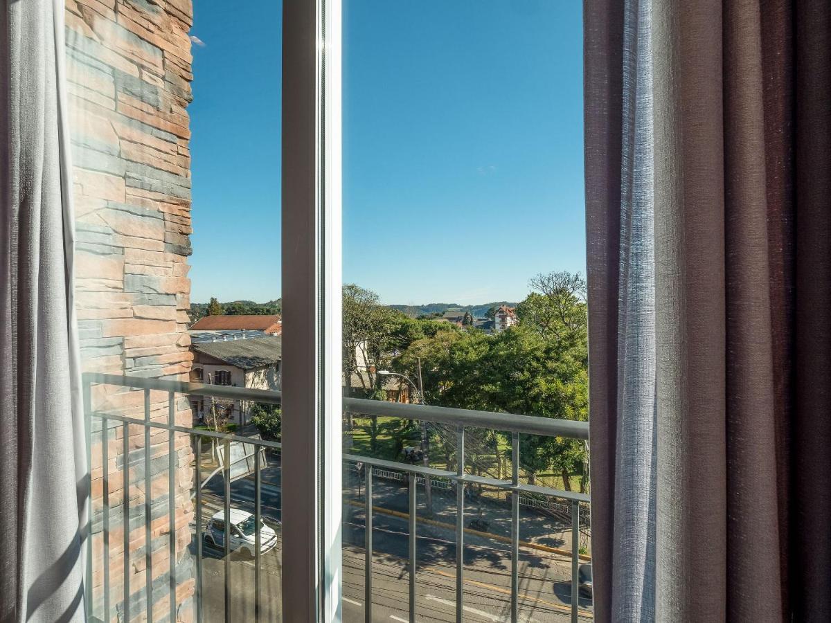 Apartamento San Telmo 405 - Apto No Centro De Gramado, Com Garagem *