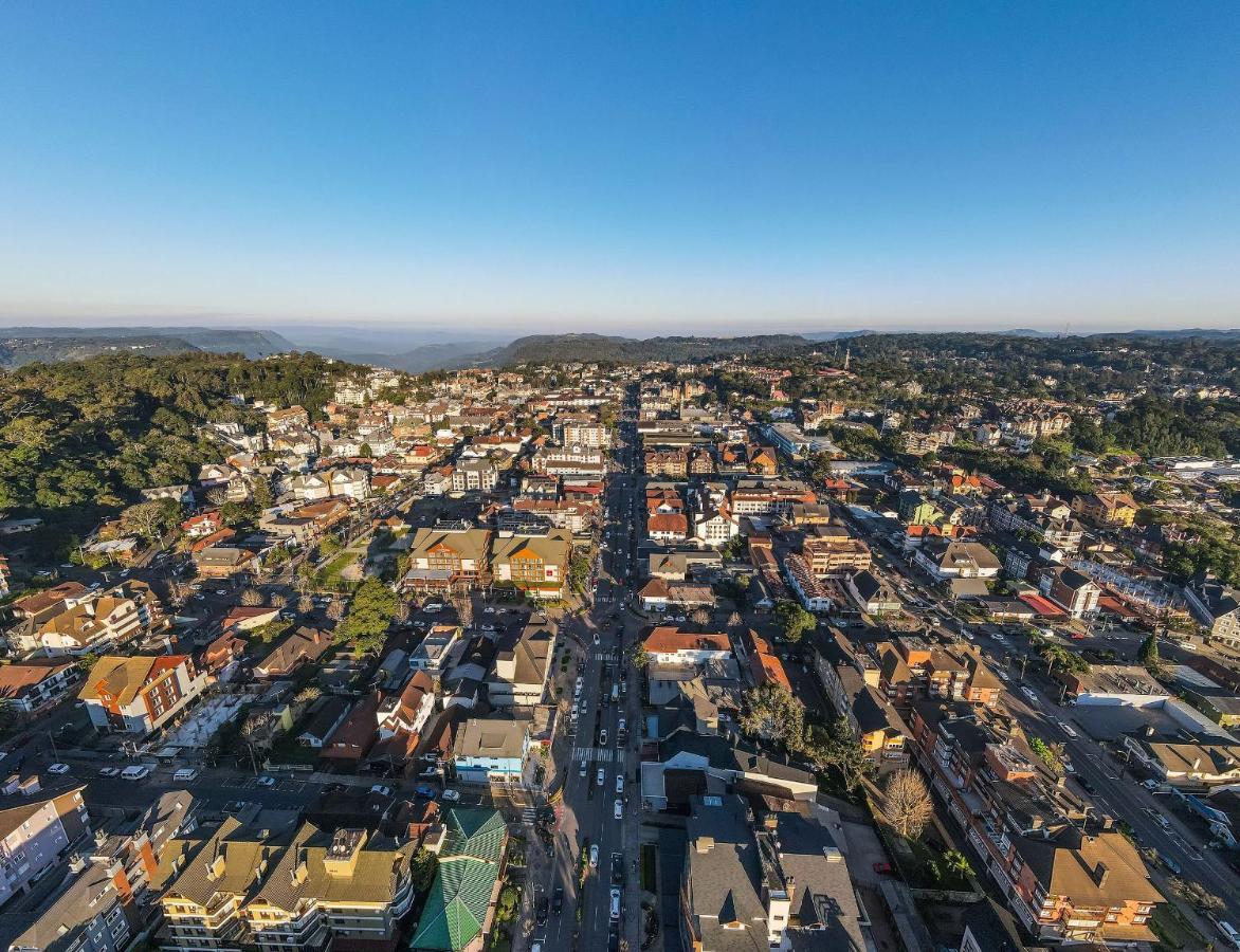 Apartamento San Telmo 405 - Apto No Centro De Gramado, Com Garagem *