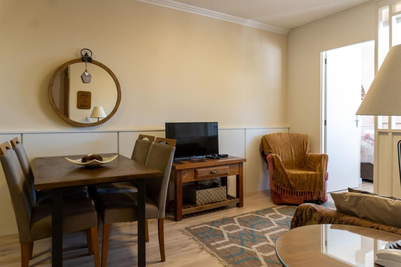 Apartamento Apto No Centro De Com Piscina Termica *