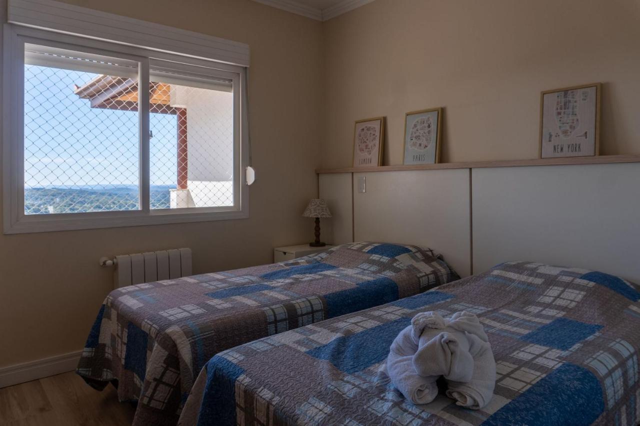 Apartamento Apto No Centro De Com Piscina Termica