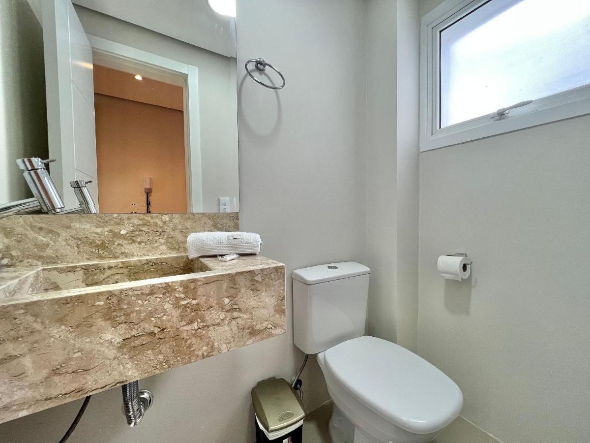 Apartamento Garten Berg 405 - Apto Centro De 2 Suites, 2 Vagas De Garagem *