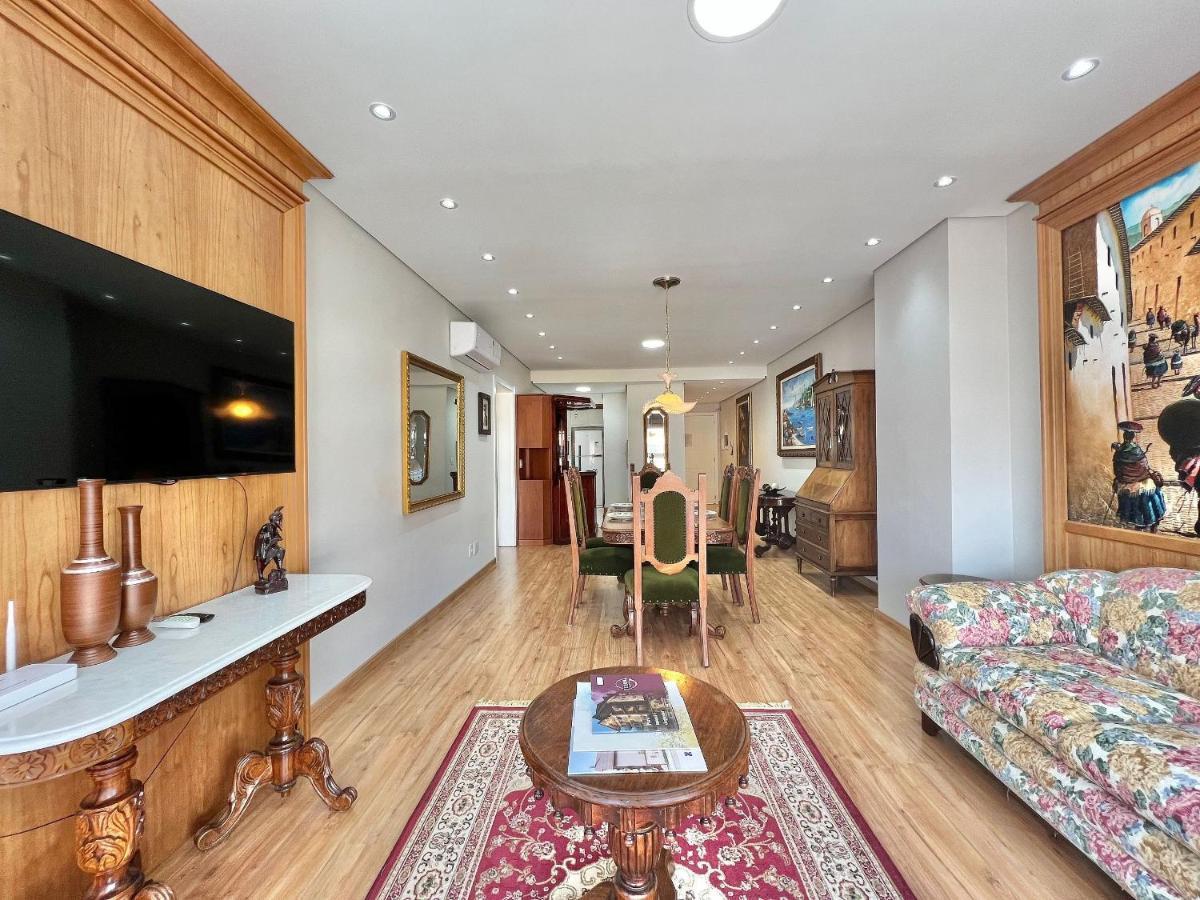 Apartamento Garten Berg 405 - Apto Centro De 2 Suites, 2 Vagas De Garagem