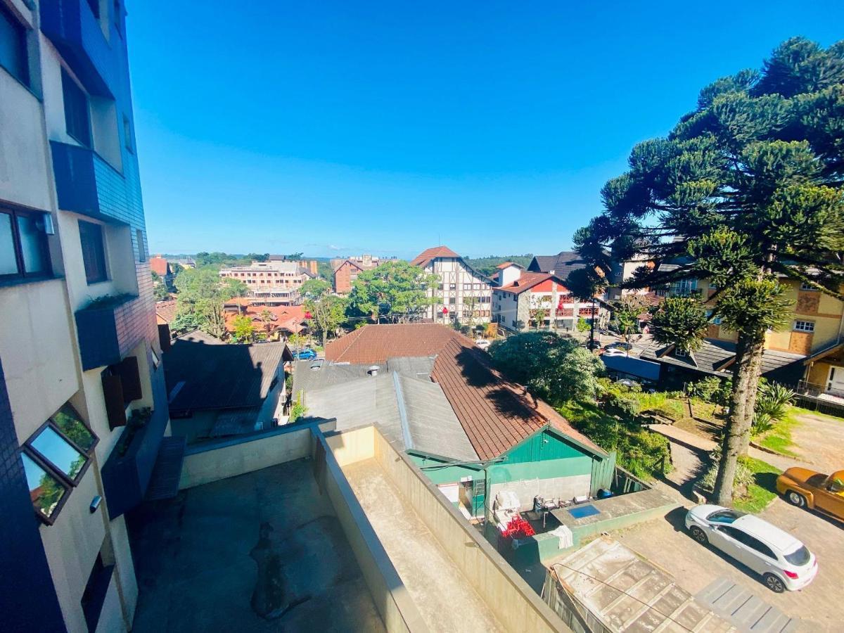 Jardim Europa - Ao Lado Da Famosa Rua Torta De - 06 Pessoas Apartamento Gramado