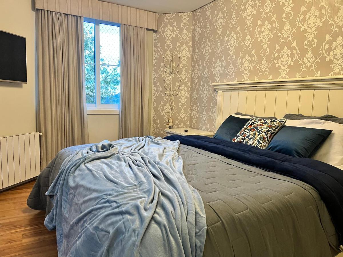 Gramado- 400 Metros Da Rua Coberta Apartamento *