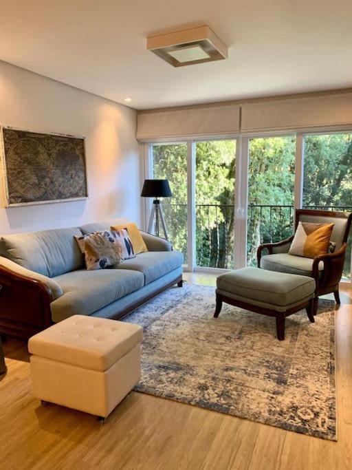 Apartamento Belissimo Apto 2 Em Otima Localizacao De Gramado