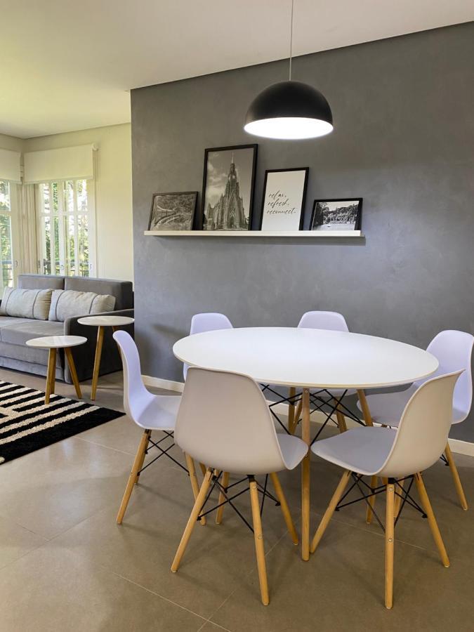 Apartamento Apto 2 Quartos, Novo, Tranquilo E Bem Localizado Gramado