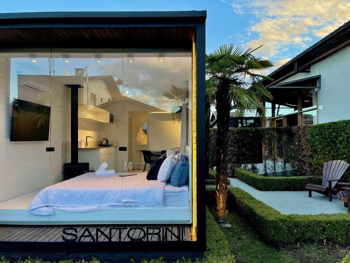 Containers Homes By Achei