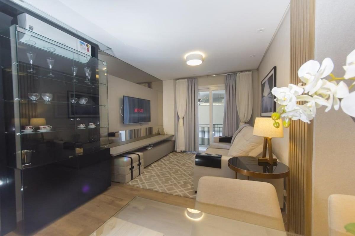 Rosa Edificio Centro One Apartamento