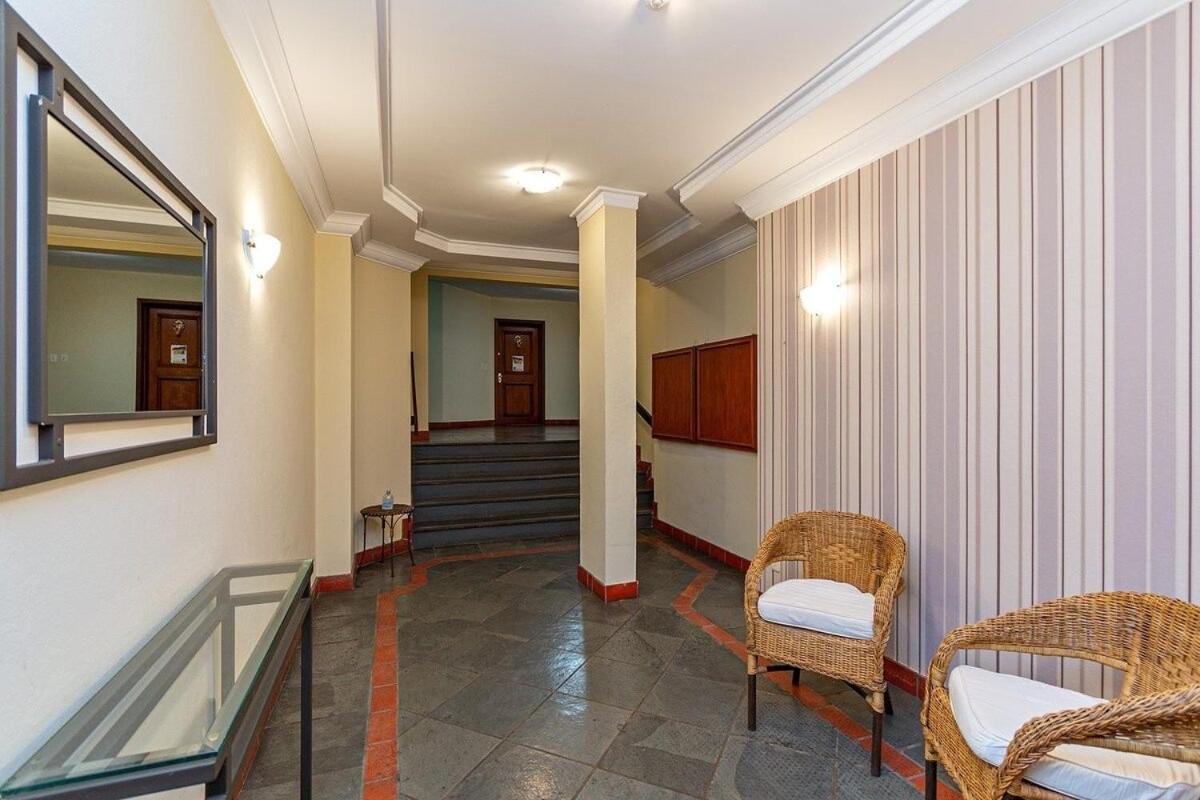 Apartamento Rosa Edificio Mont Serrat *