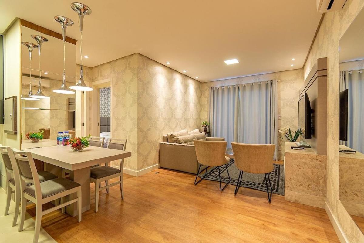 Apartamento Rosa Edificio Centro One *