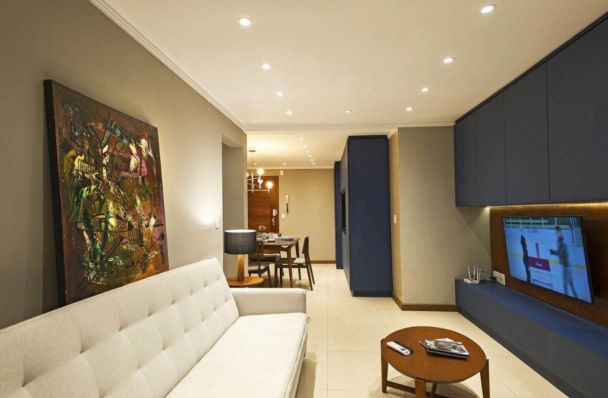 Rosa Edificio Les Apartamento