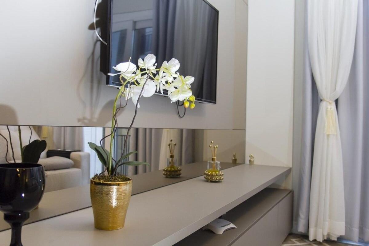 Apartamento Rosa Edificio Centro One *