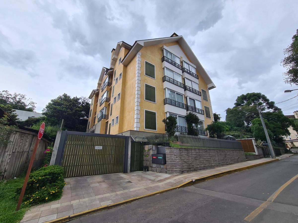1d Com Lareira No Centro De Apartamento