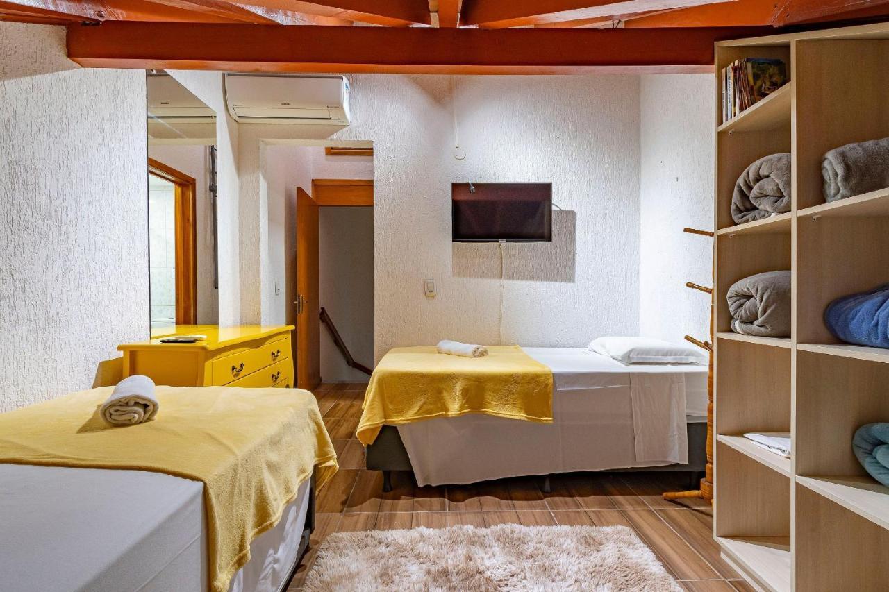 Rosa Casa Geminada Mariana Casa de férias Gramado