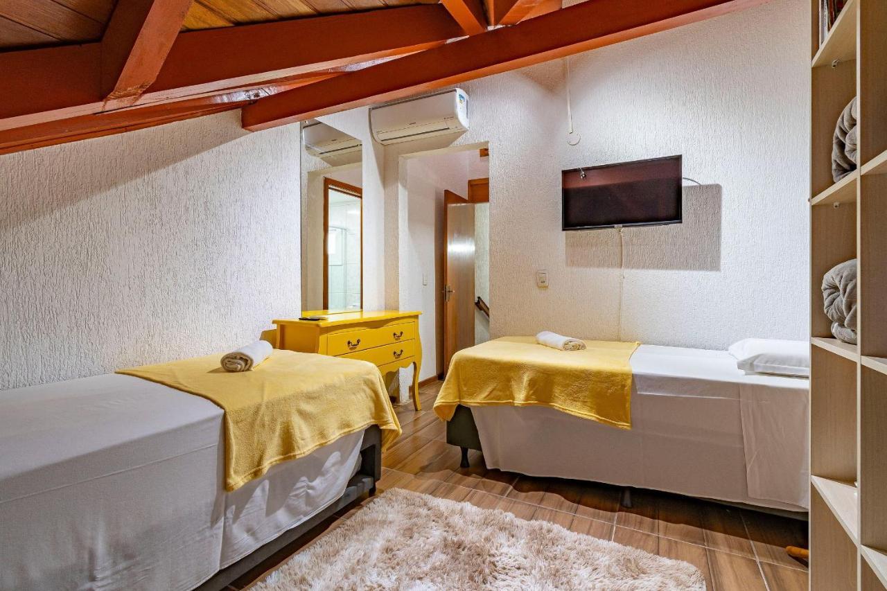 Casa de férias Rosa Casa Geminada Mariana