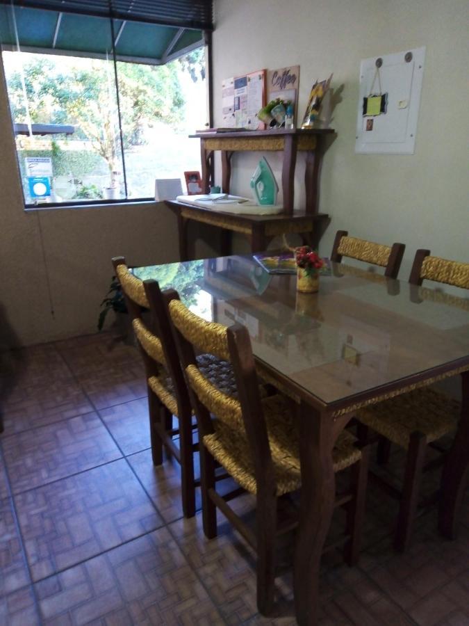 Casa de hóspedes Hospedagem Caminho Rosas - *