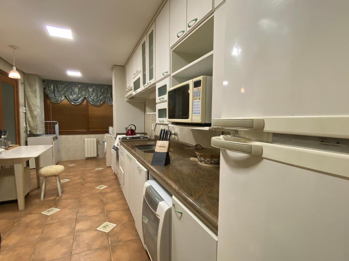 Apartamento Luxuoso Almeris Peccin No Centro De Gramado