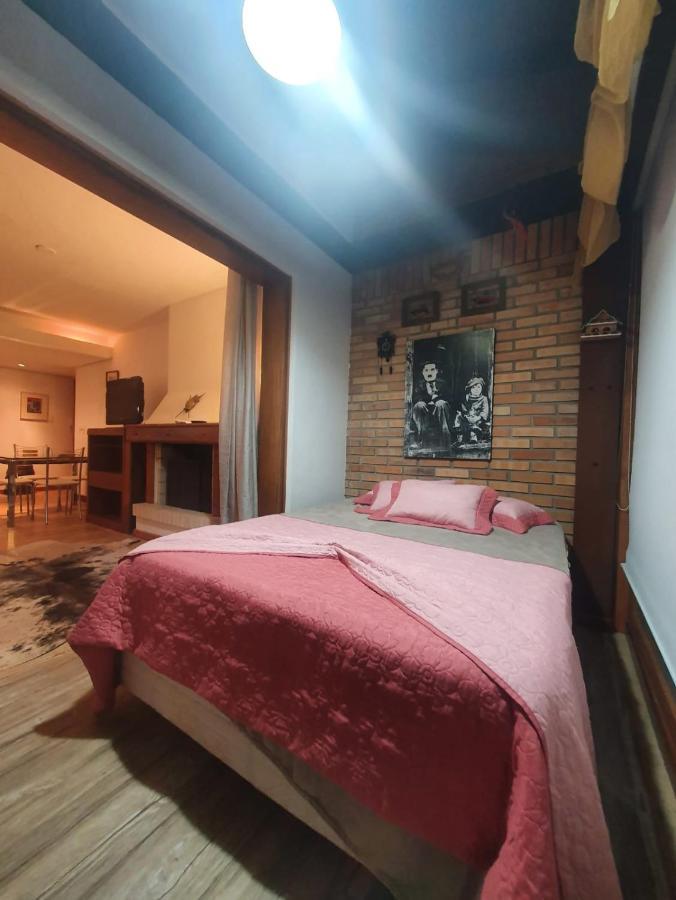 A Um Passo Da Rua Torta Com Wifi Apartamento Gramado