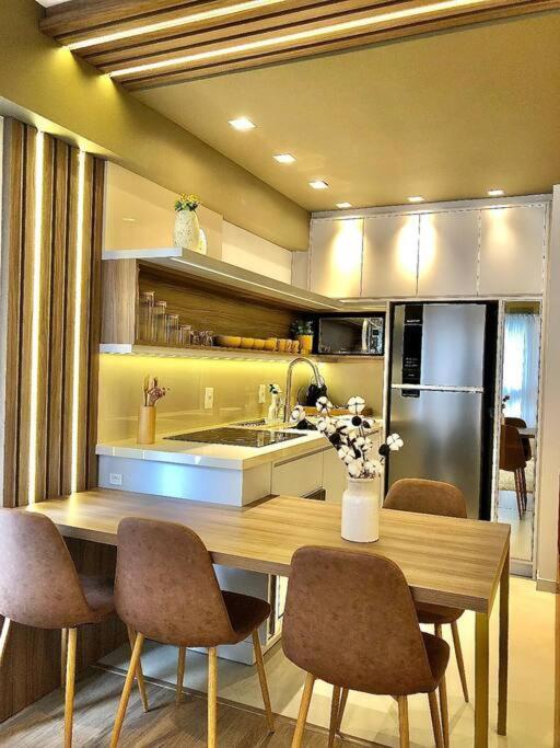 Apartamento Centro Ao Lado Compras E Rua Coberta