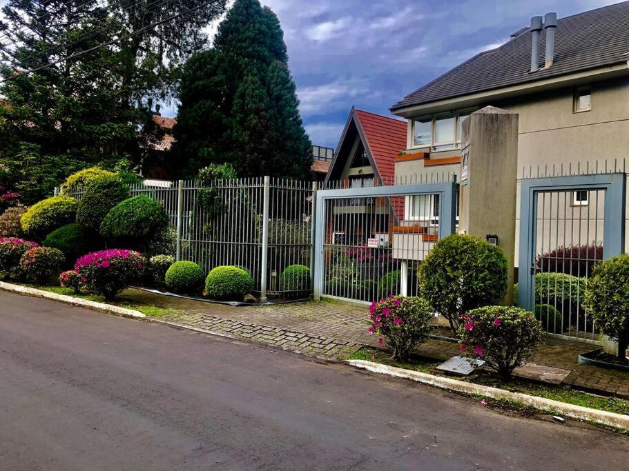 Apartamento No Centro De Bem Pertinho Do Natal Luz 77 Gramado