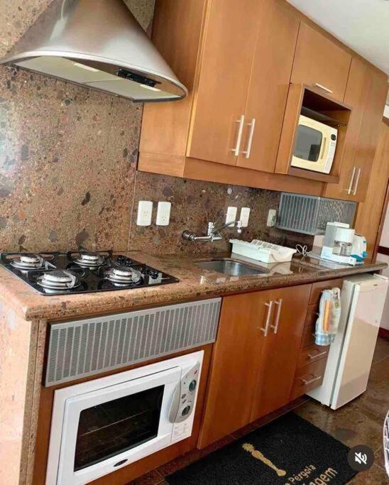 No Centro De Bem Pertinho Do Natal Luz 77 Apartamento Gramado