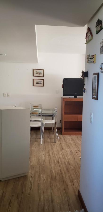A Um Passo Da Rua Torta Com Wifi Apartamento Gramado