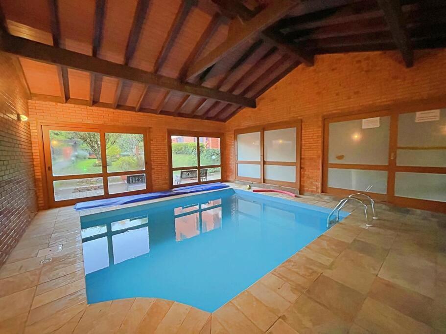 Apartamento Aconchegante Apto 3 Dorm. Com Piscina Aquecida