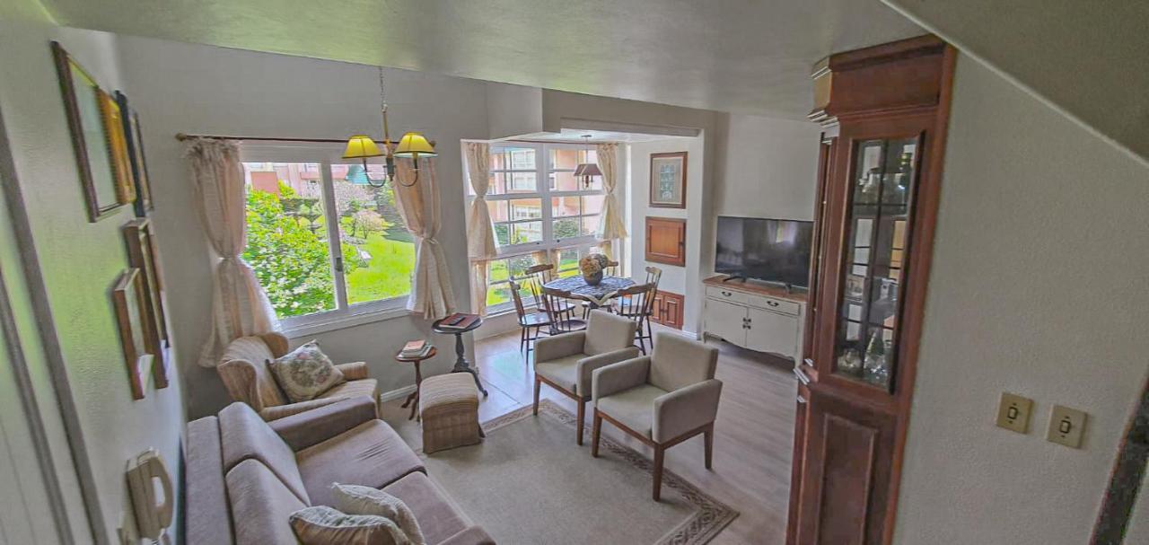Duplex Floresta Negra: Pet-friendly Family Haven In Apartamento