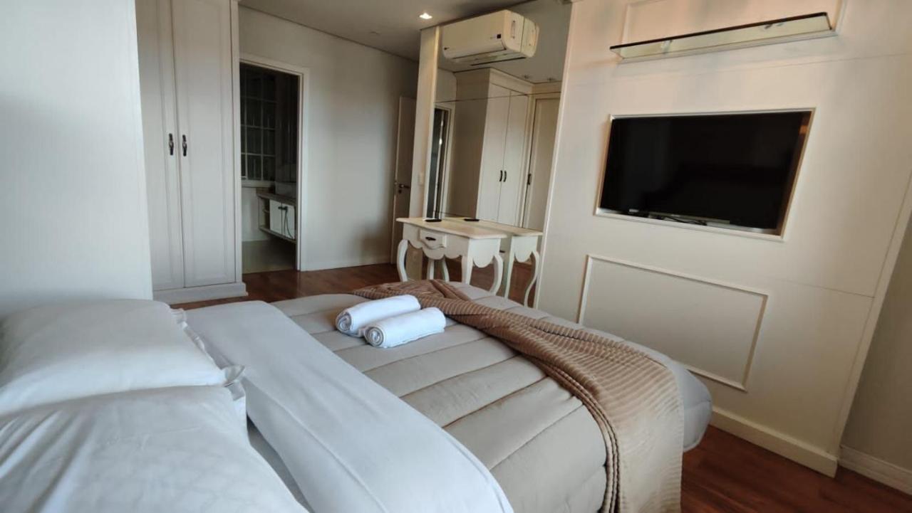 Apartamento Amplo 03 Dorm Centro De