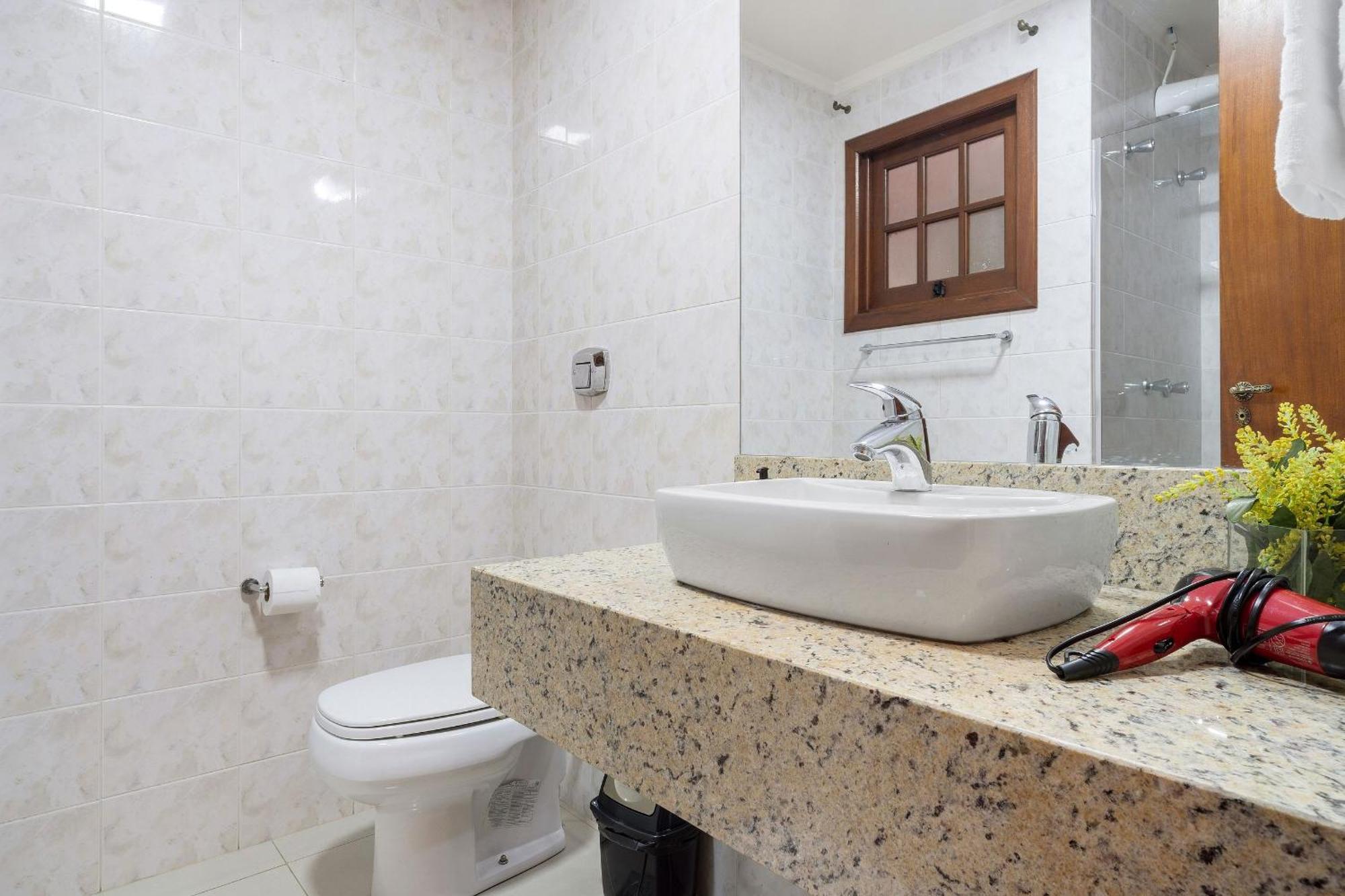 Apartamento 4 Dorm E Piscina By Achei
