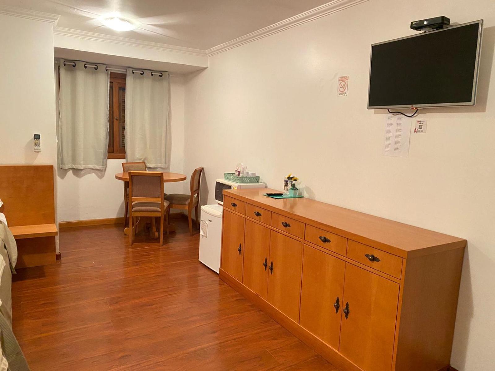 Habitue 2*