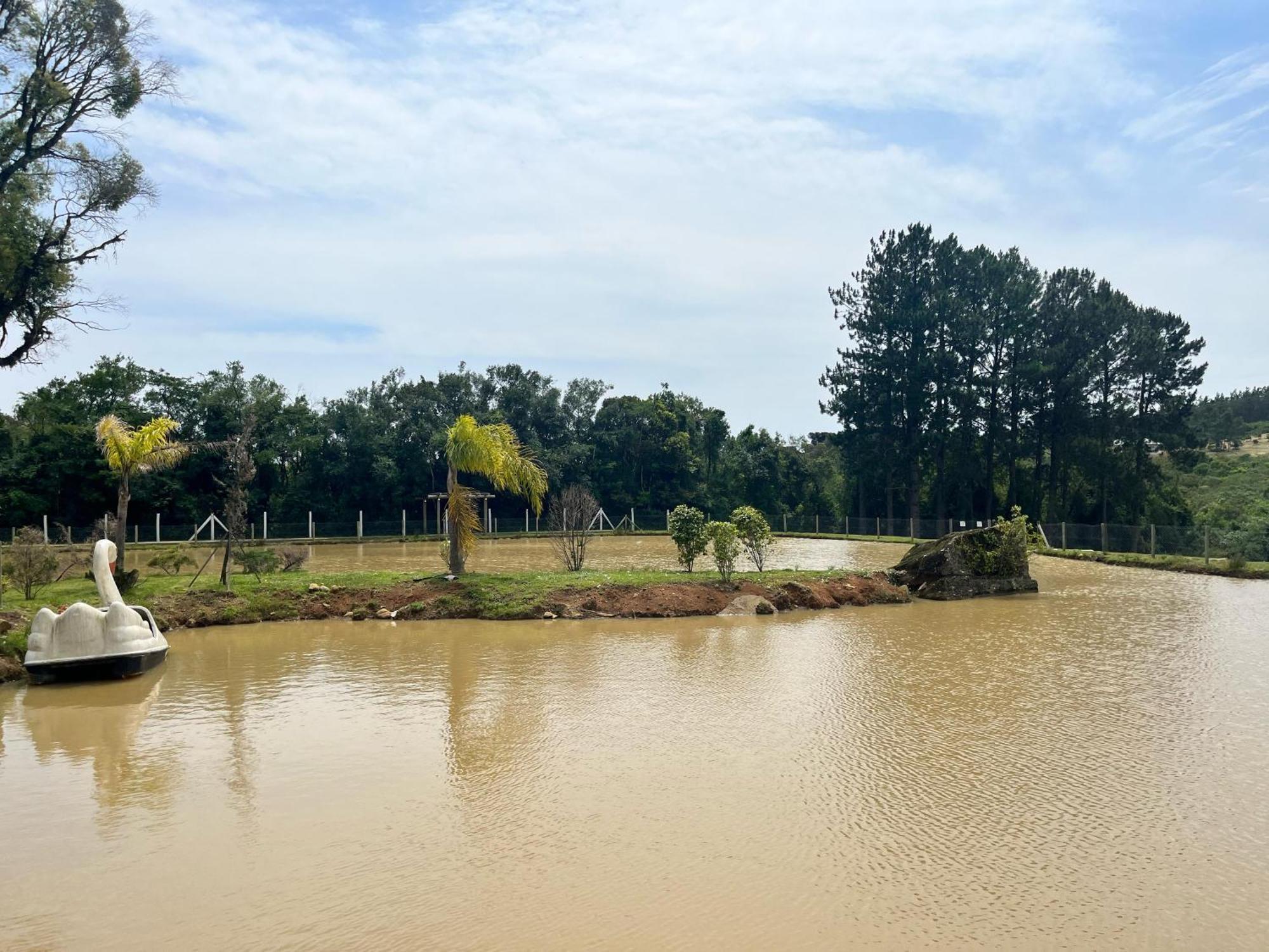 Alojamento Cabanas Arena Sg *