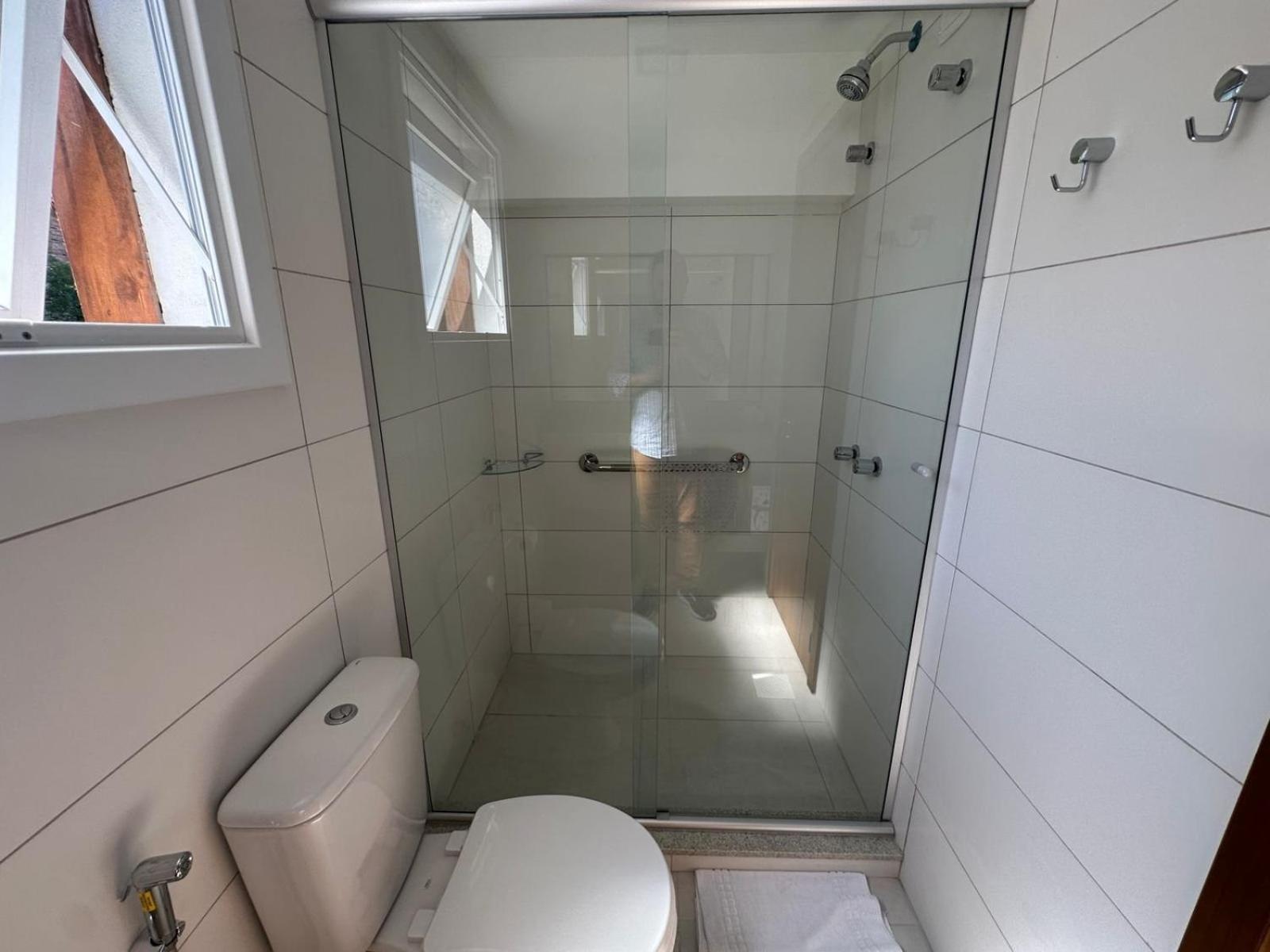 Apartamento Novo Na Localizacao De Gramado!