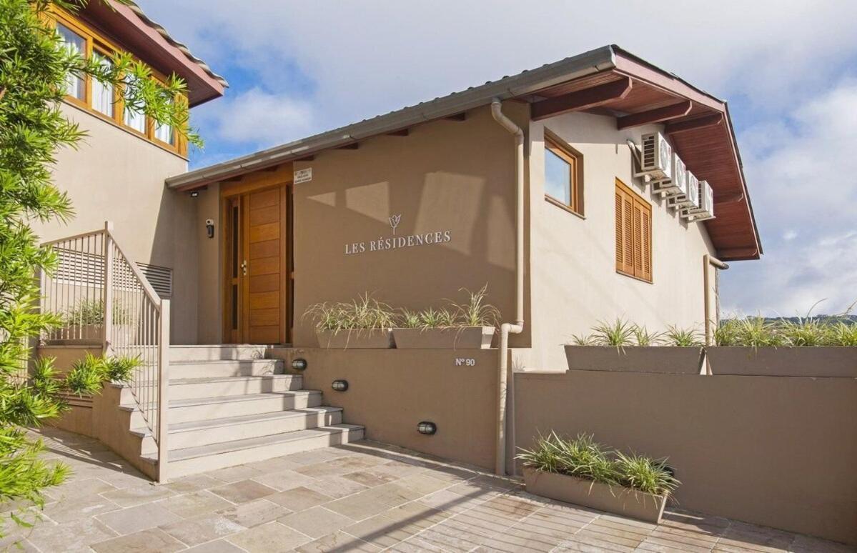 Apartamento Rosa Edificio Les Gramado