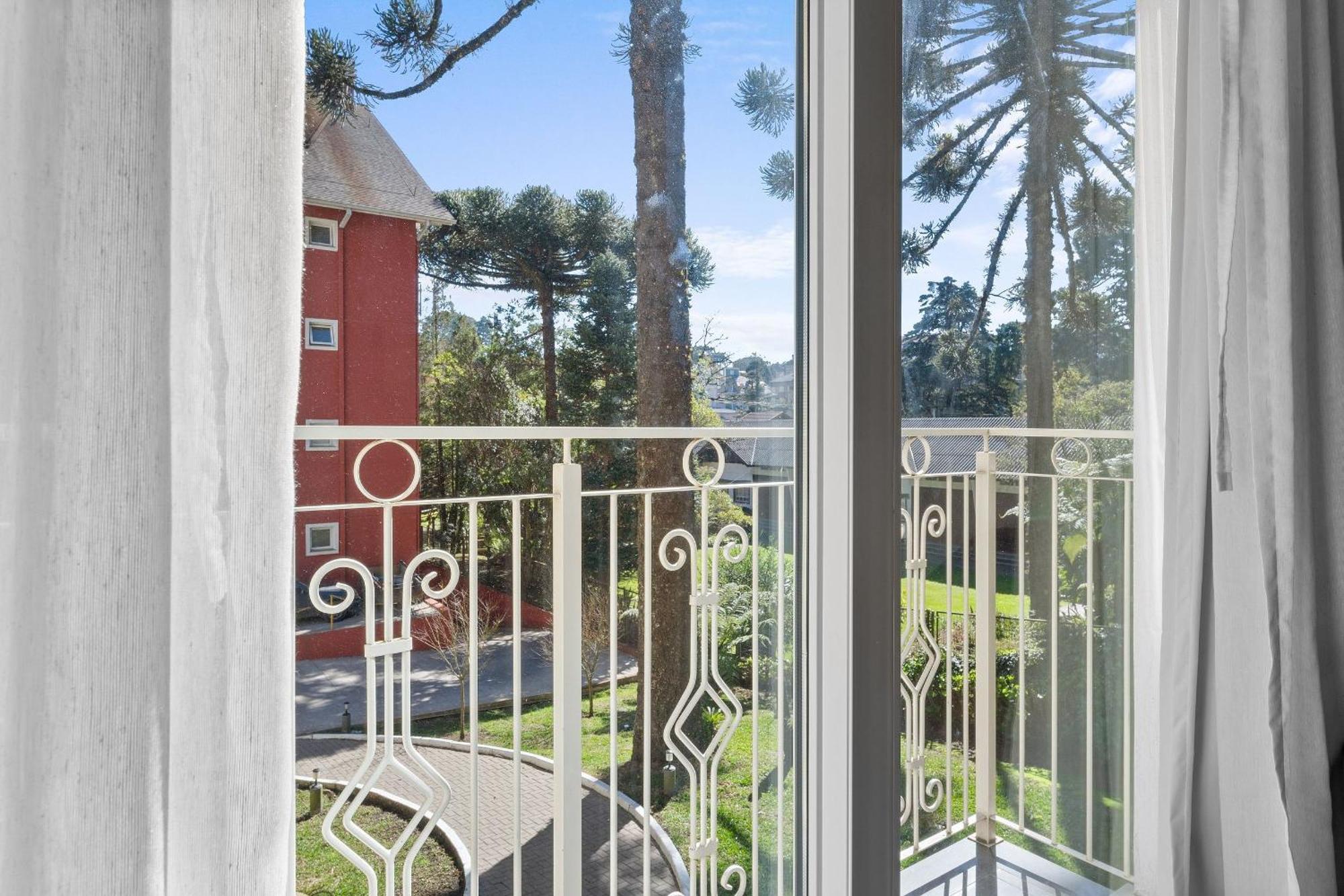 Apartamento Av. Borges De Medeiros Centro Parque Orquideas *