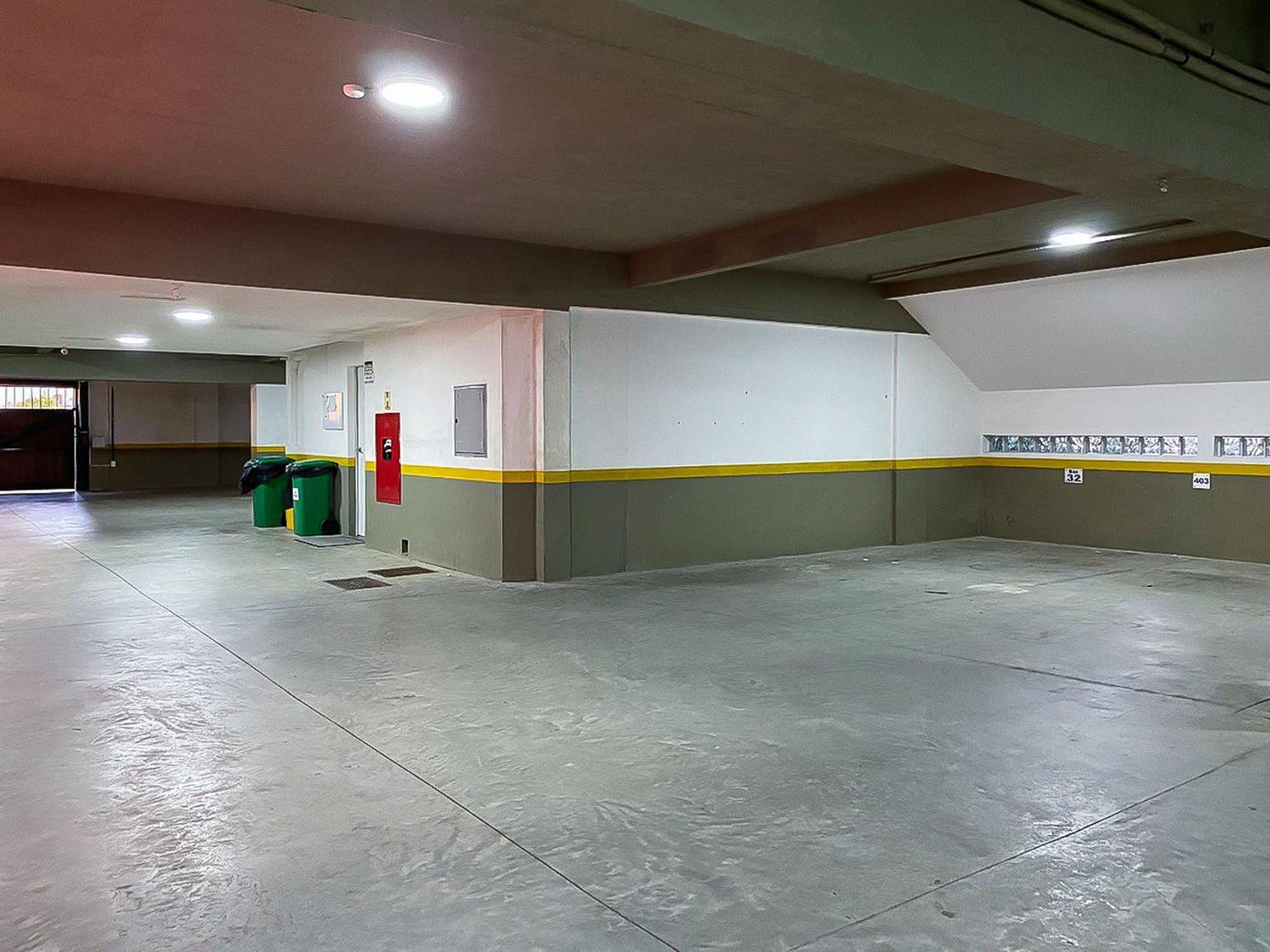 Apartamento 650 Metros, Rua Coberta Centro/villa 403b