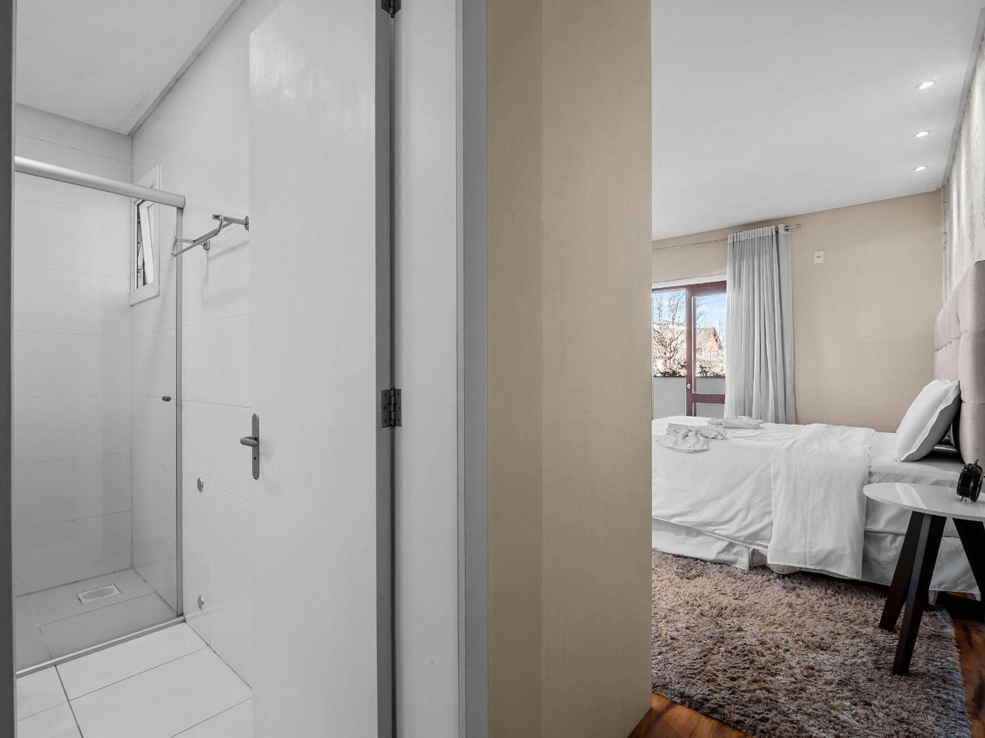300 Metros, Rua Coberta Centro - Solar Encantado Apartamento *