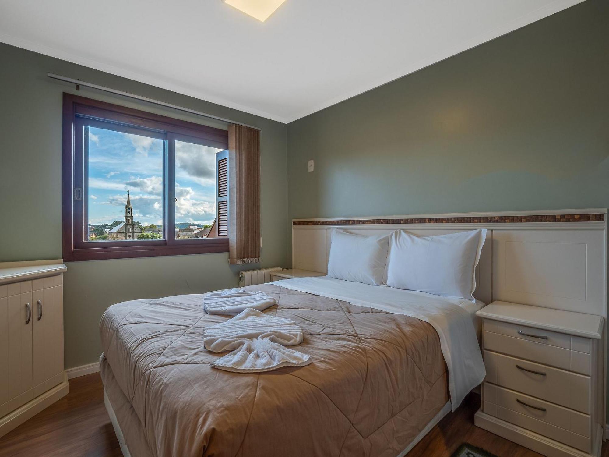 Apartamento 120 Metros, Rua Coberta - Centro - Sierra Nevada