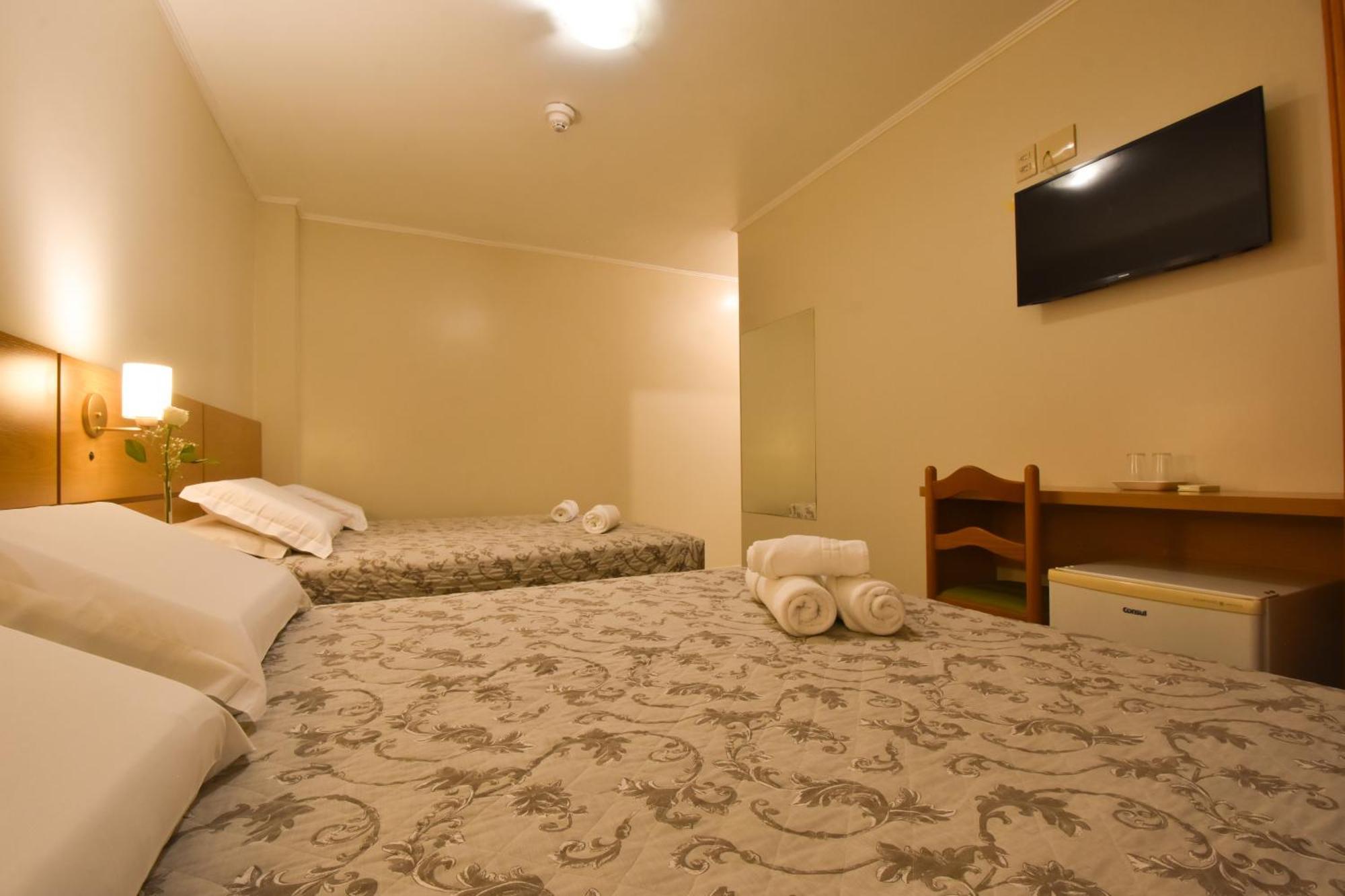 Hotel Stillo Via Serena *